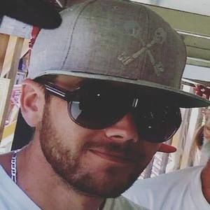 Meet your Posher, Travis